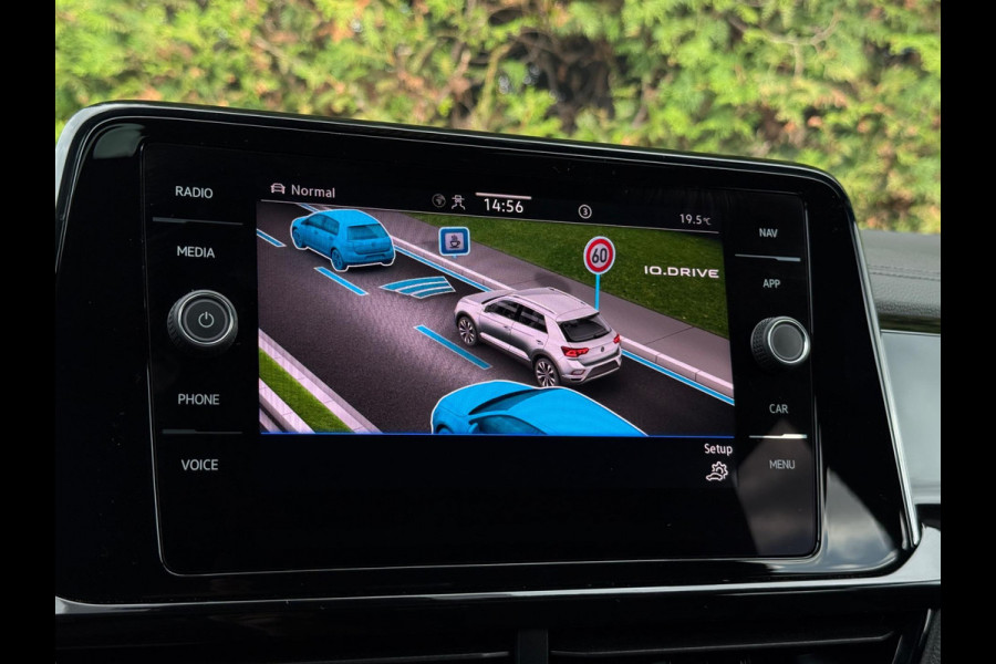 Volkswagen T-Roc 1.5 TSI 3x R-Line Panorama CarPlay