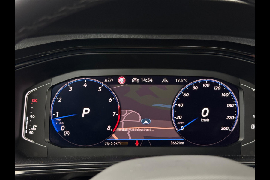 Volkswagen T-Roc 1.5 TSI 3x R-Line Panorama CarPlay