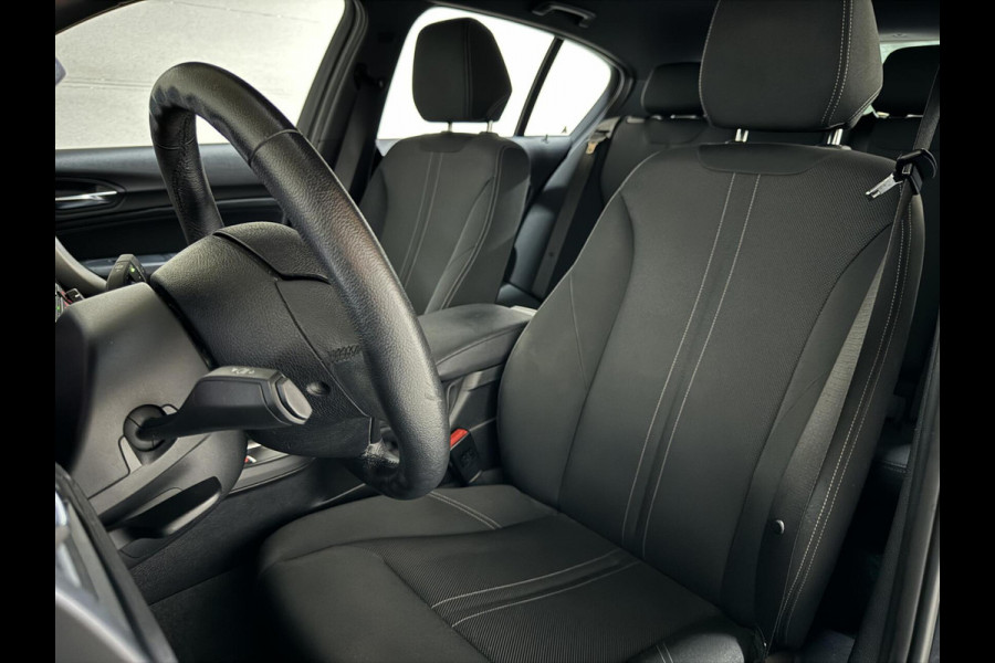 BMW 1-serie 118i Sport Line Navi Cruise Trekh. NAP