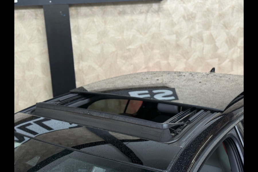 Volkswagen Golf 2.0 TSI GTI Standkachel | Pano | Trekhaak | Memory | Harman/Kardon | camera | Leer Volkswagen Golf 2.0 TSI GTI Standkachel | Pano | Trekhaak | Memory | Harman/Kardon | camera | Leer