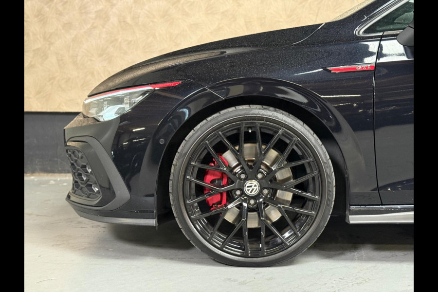 Volkswagen Golf 2.0 TSI GTI Standkachel | Pano | Trekhaak | Memory | Harman/Kardon | camera | Leer Volkswagen Golf 2.0 TSI GTI Standkachel | Pano | Trekhaak | Memory | Harman/Kardon | camera | Leer