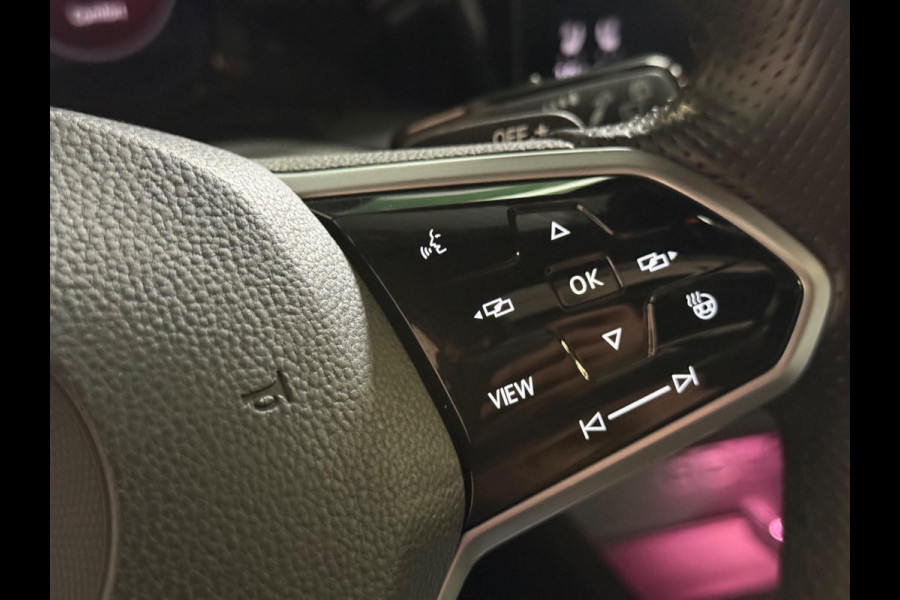 Volkswagen Golf 2.0 TSI GTI Standkachel | Pano | Trekhaak | Memory | Harman/Kardon | camera | Leer Volkswagen Golf 2.0 TSI GTI Standkachel | Pano | Trekhaak | Memory | Harman/Kardon | camera | Leer