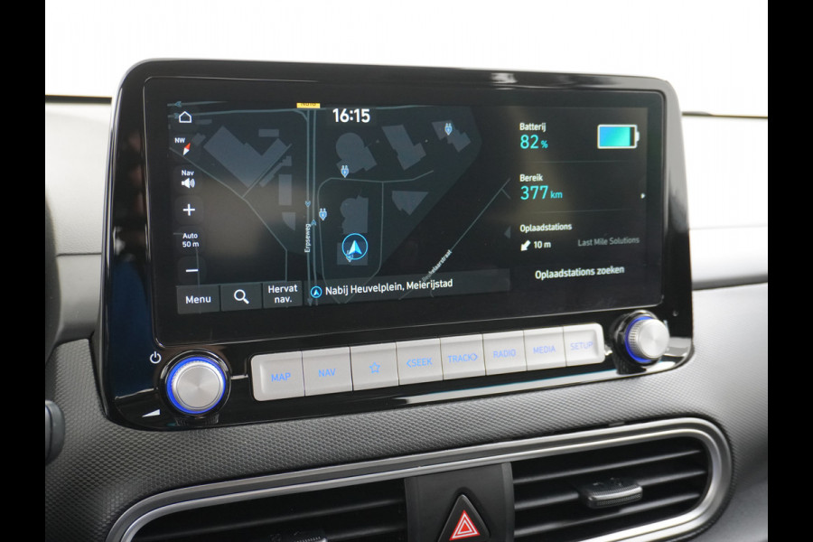 Hyundai Kona EV Comfort 64kWh Warmtepomp Navi Ecc Camera Adaptieve Cruise Control Pdc DAB Apple Carplay Android Auto Led Premium Krell® Audio Keyless Resterende garantie op de hoogspanning accu 4 jaar of tot 160.000km
