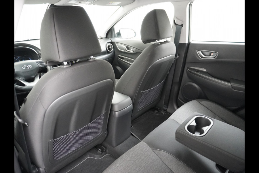 Hyundai Kona EV Comfort 64kWh Warmtepomp Navi Ecc Camera Adaptieve Cruise Control Pdc DAB Apple Carplay Android Auto Led Premium Krell® Audio Keyless Resterende garantie op de hoogspanning accu 4 jaar of tot 160.000km