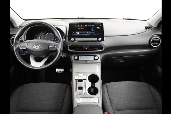 Hyundai Kona EV Comfort 64kWh Warmtepomp Navi Ecc Camera Adaptieve Cruise Control Pdc DAB Apple Carplay Android Auto Led Premium Krell® Audio Keyless Resterende garantie op de hoogspanning accu 4 jaar of tot 160.000km