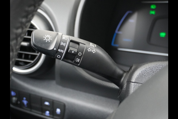 Hyundai Kona EV Comfort 64kWh Warmtepomp Navi Ecc Camera Adaptieve Cruise Control Pdc DAB Apple Carplay Android Auto Led Premium Krell® Audio Keyless Resterende garantie op de hoogspanning accu 4 jaar of tot 160.000km