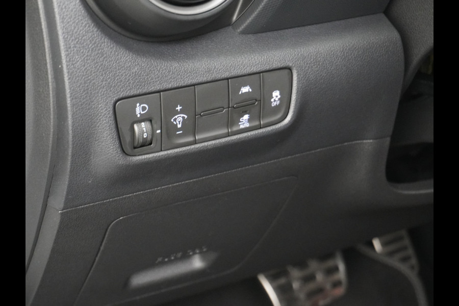 Hyundai Kona EV Comfort 64kWh Warmtepomp Navi Ecc Camera Adaptieve Cruise Control Pdc DAB Apple Carplay Android Auto Led Premium Krell® Audio Keyless Resterende garantie op de hoogspanning accu 4 jaar of tot 160.000km