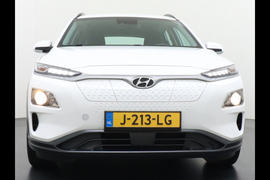 Hyundai Kona EV Comfort 64kWh Warmtepomp Navi Ecc Camera Adaptieve Cruise Control Pdc DAB Apple Carplay Android Auto Led Premium Krell® Audio Keyless Resterende garantie op de hoogspanning accu 4 jaar of tot 160.000km