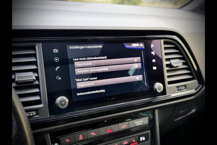 CUPRA Ateca 2.0 TSI 4DRIVE Panoramadak|Viritual|Brembo|Camera 360°|LED|ACC|Keyless|DCC|Leer