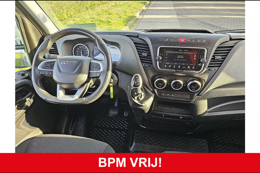 Iveco Daily 35S14 2.3 L2H2 Navi Camera Trekhaak 3500kg Cruise Euro6