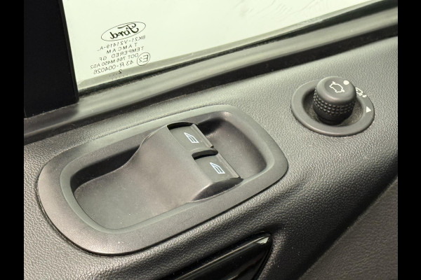 Ford Transit Custom 290 2.0 TDCI L2H1 Sport Airco ACC Bluetooth Navi Trekhaak Stoelverwarming