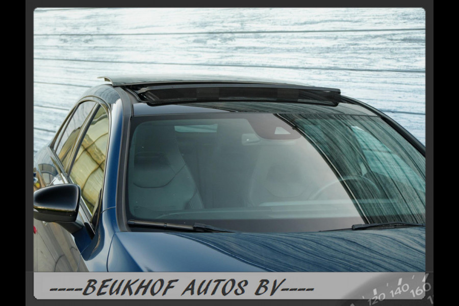 Mercedes-Benz A-Klasse 220 4MATIC Premium Pano Leer Nav Cam