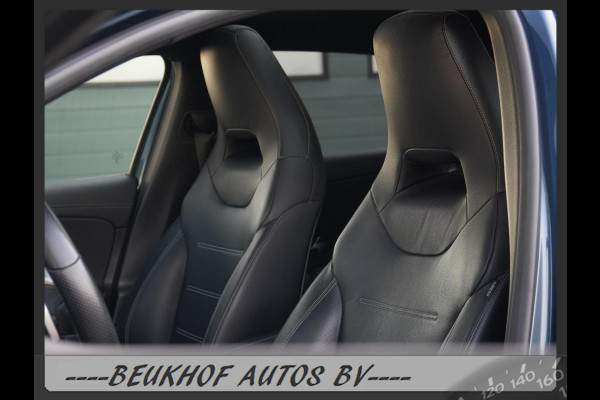 Mercedes-Benz A-Klasse 220 4MATIC Premium Pano Leer Nav Cam