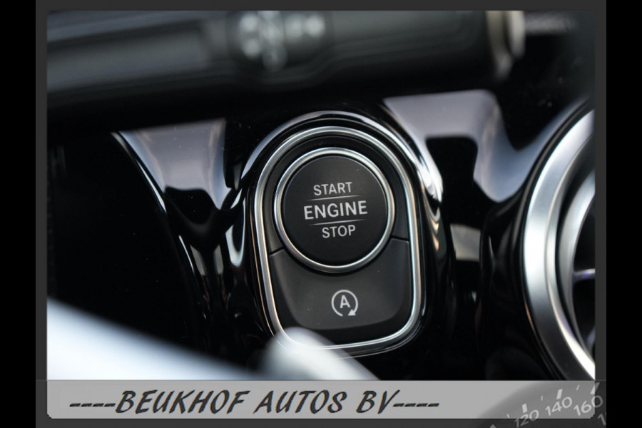 Mercedes-Benz A-Klasse 220 4MATIC Premium Pano Leer Nav Cam