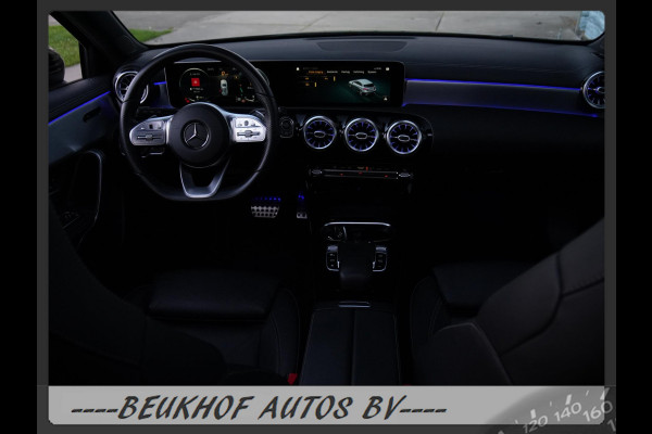 Mercedes-Benz A-Klasse 220 4MATIC Premium Pano Leer Nav Cam