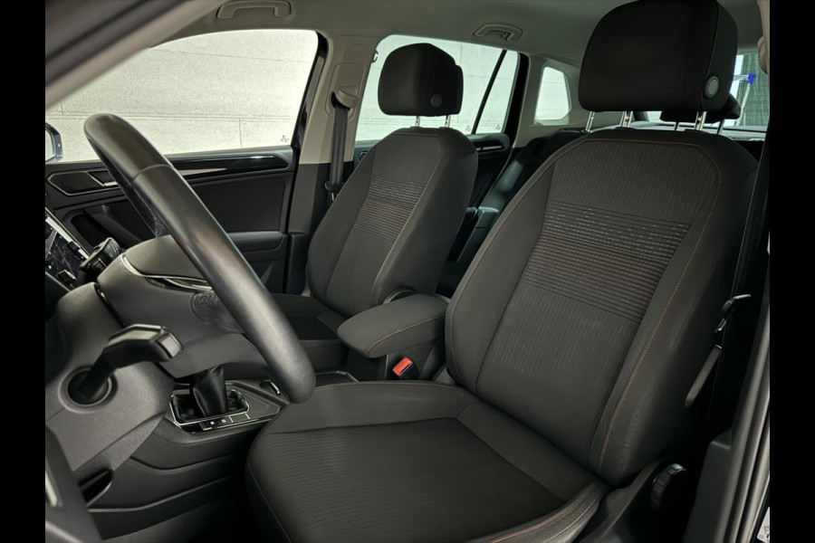 Volkswagen Tiguan 1.4 TSI ACT Carplay ACC Stoelver. Camera Trekh.