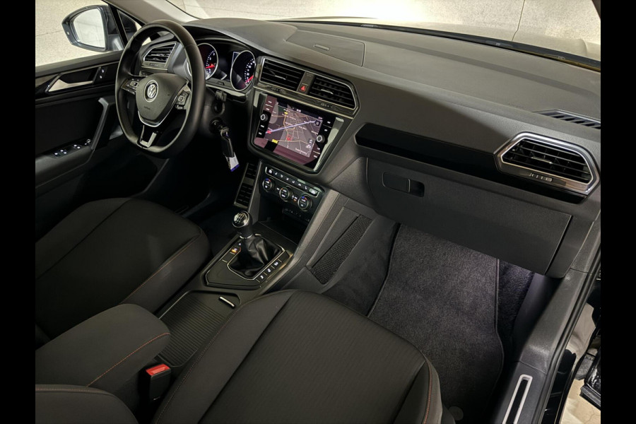 Volkswagen Tiguan 1.4 TSI ACT Carplay ACC Stoelver. Camera Trekh.