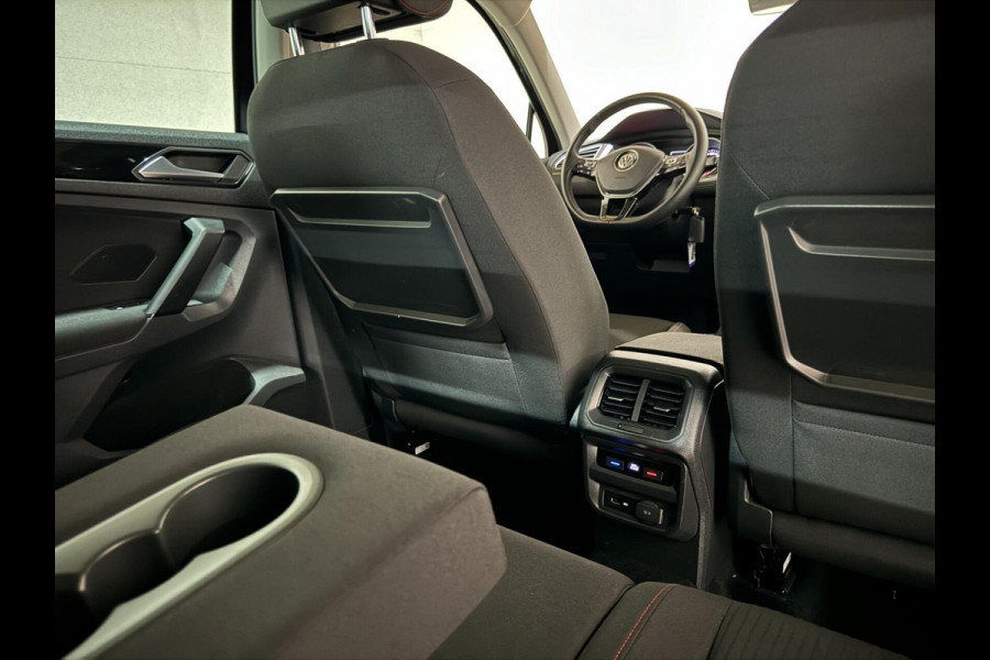 Volkswagen Tiguan 1.4 TSI ACT Carplay ACC Stoelver. Camera Trekh.