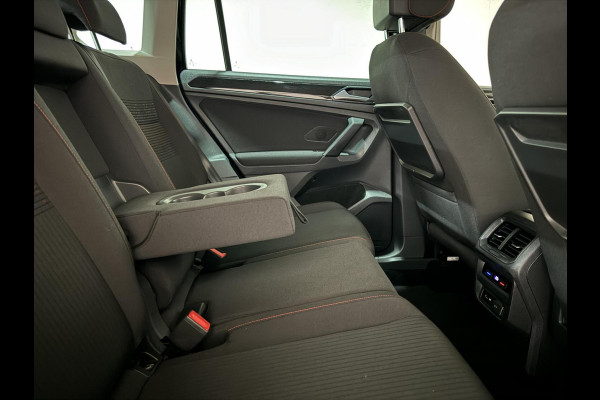 Volkswagen Tiguan 1.4 TSI ACT Carplay ACC Stoelver. Camera Trekh.