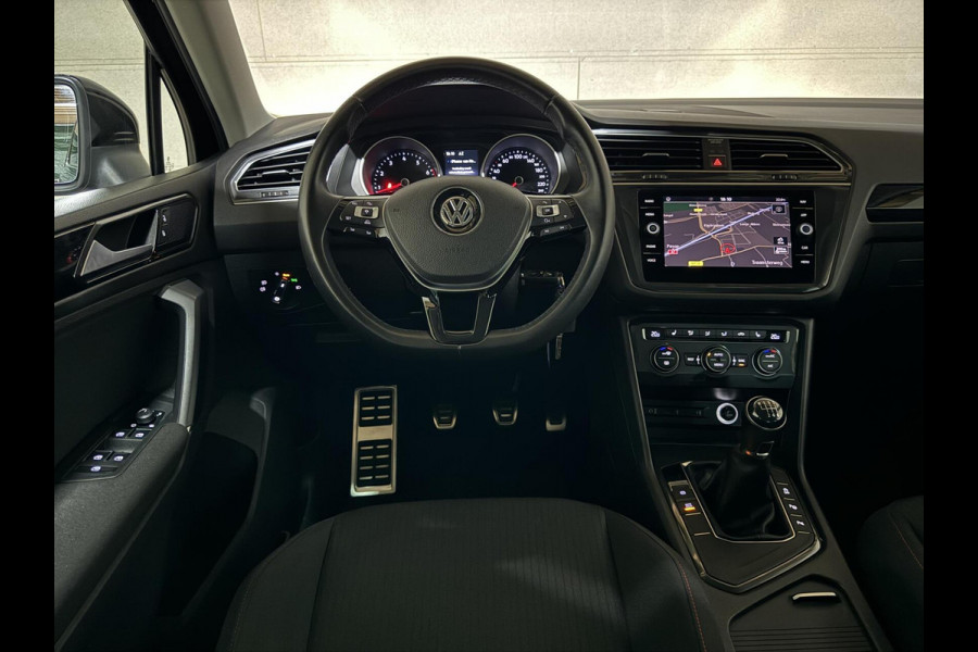 Volkswagen Tiguan 1.4 TSI ACT Carplay ACC Stoelver. Camera Trekh.