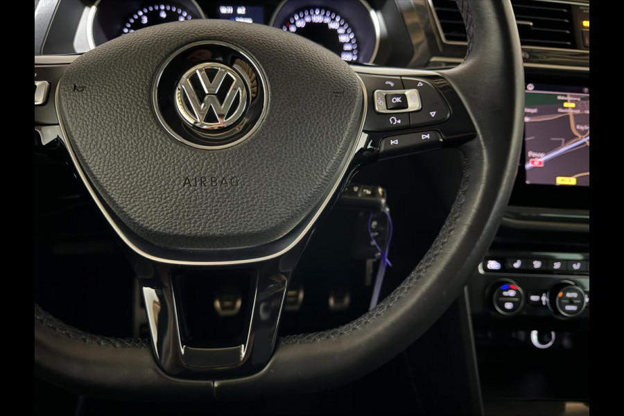Volkswagen Tiguan 1.4 TSI ACT Carplay ACC Stoelver. Camera Trekh.