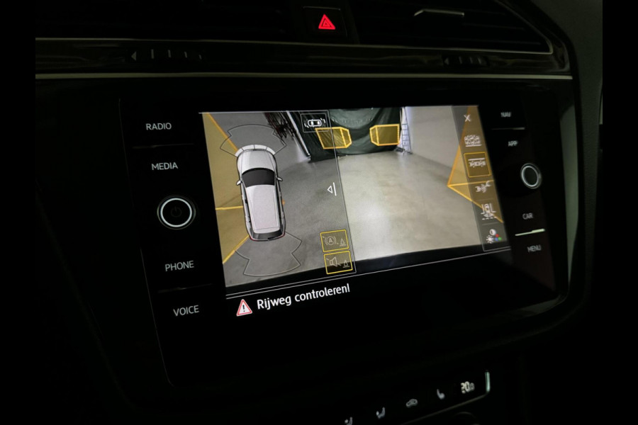 Volkswagen Tiguan 1.4 TSI ACT Carplay ACC Stoelver. Camera Trekh.