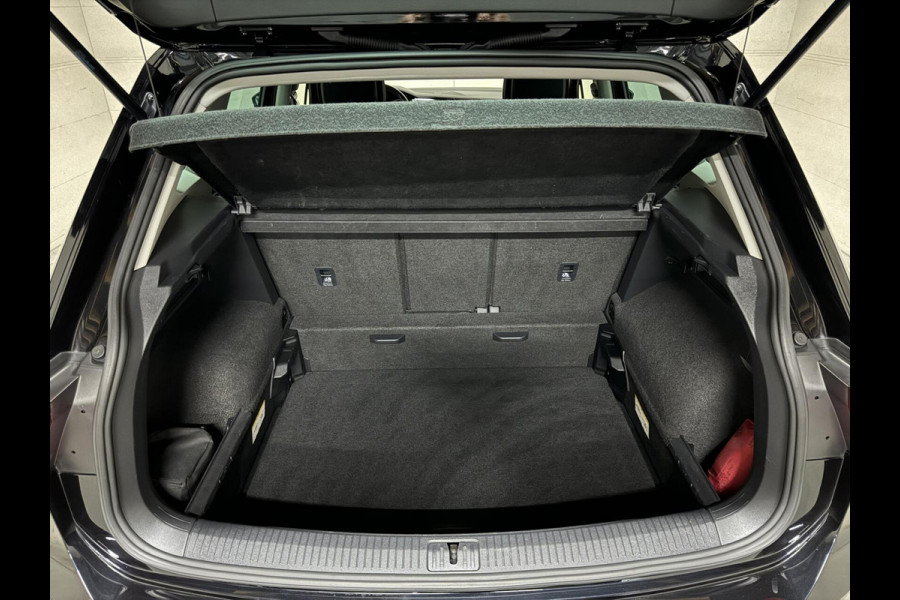 Volkswagen Tiguan 1.4 TSI ACT Carplay ACC Stoelver. Camera Trekh.
