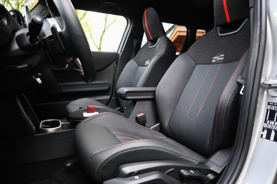 MINI Mini 1.5 Cooper C John Cooper Works XL Pano Sfeer Black JCW '25