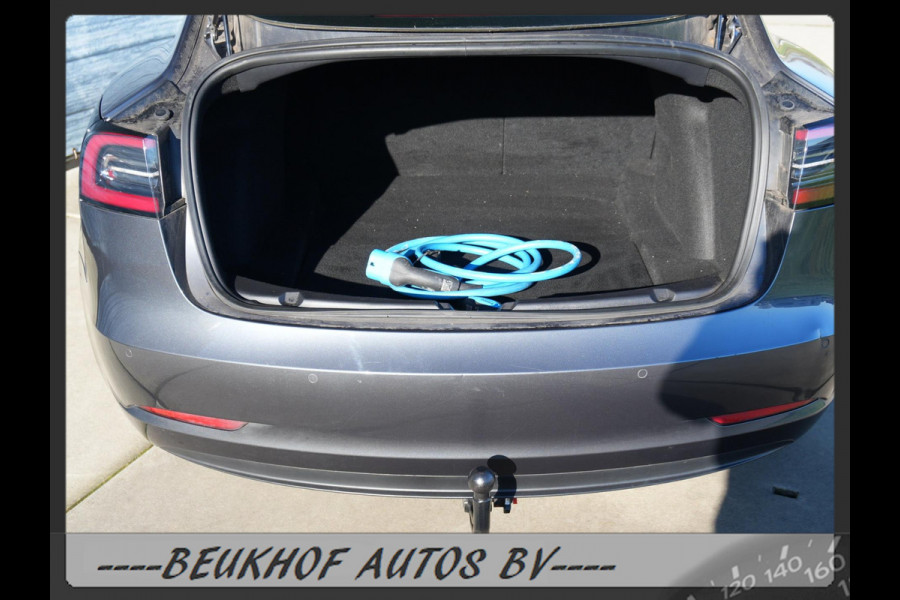 Tesla Model 3 Long Range AWD 75 kWh Trekhaak Soh 92.3% Leer