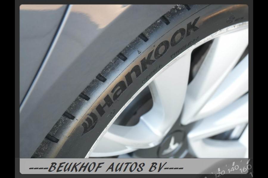 Tesla Model 3 Long Range AWD 75 kWh Trekhaak Soh 92.3% Leer