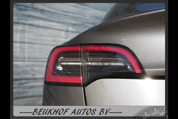 Tesla Model 3 Long Range AWD 75 kWh Trekhaak Soh 92.3% Leer