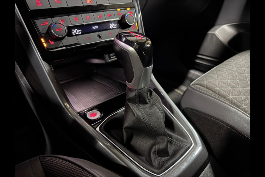 Volkswagen T-Cross 1.0 TSI DSG R-Line, Apple Carplay, ACC, Virtual Cockpit, Multistuur, Clima, Stoelverwarming, Dealer Onderhouden
