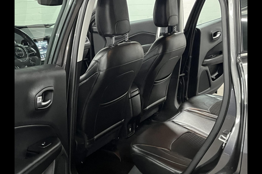 Jeep Compass 1.4 MultiAir Night Eagle Trekhaak | Carplay | Camera | DAB | Cruise-/Climate control |