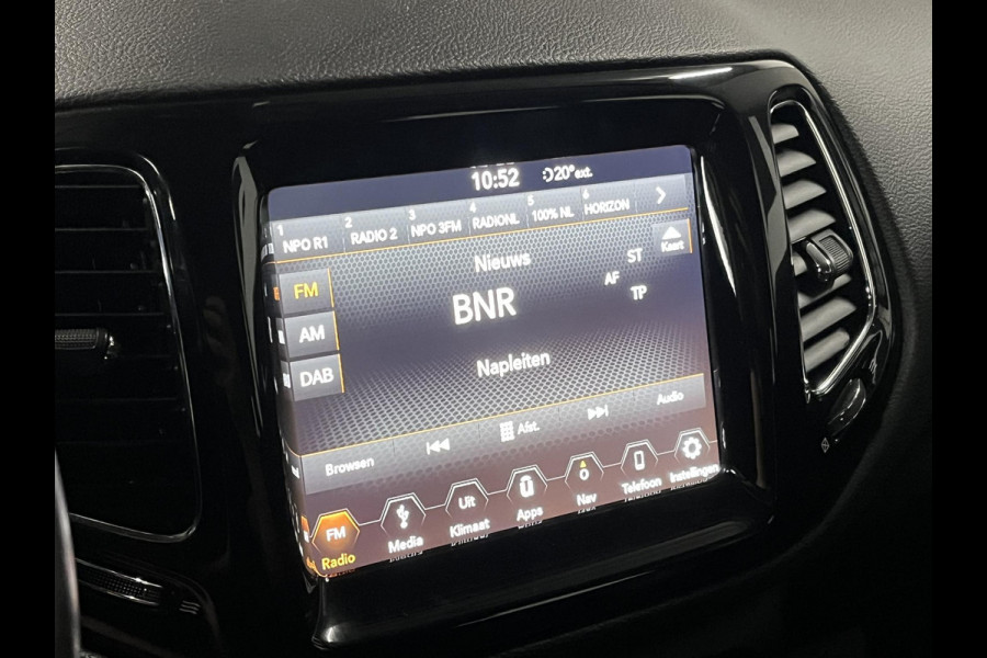 Jeep Compass 1.4 MultiAir Night Eagle Trekhaak | Carplay | Camera | DAB | Cruise-/Climate control |