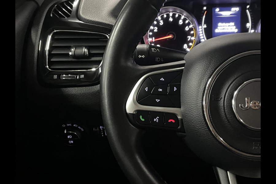 Jeep Compass 1.4 MultiAir Night Eagle Trekhaak | Carplay | Camera | DAB | Cruise-/Climate control |