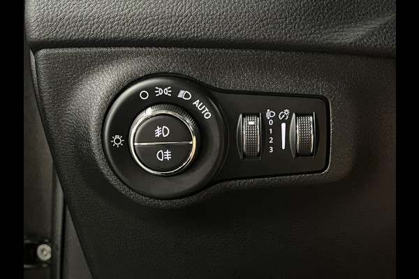 Jeep Compass 1.4 MultiAir Night Eagle Trekhaak | Carplay | Camera | DAB | Cruise-/Climate control |