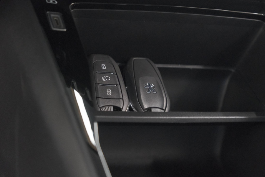 Peugeot e-208 EV Active 50 kWh | Navigatie | Apple Carplay | Climate Control Peugeot e-208 EV Active 50 kWh | Navigatie | Apple Carplay | Climate Control