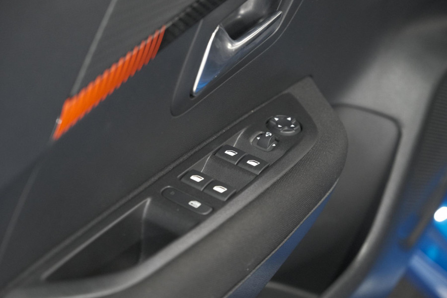 Peugeot e-208 EV Active 50 kWh | Navigatie | Apple Carplay | Climate Control Peugeot e-208 EV Active 50 kWh | Navigatie | Apple Carplay | Climate Control