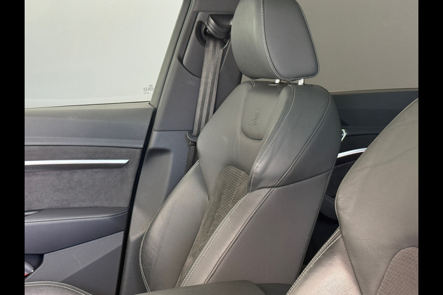 Audi e-tron Sportback 55 QUATTRO S Line 95 kWh Pano|Sportstoelen|Camera
