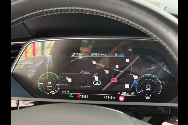 Audi e-tron Sportback 55 QUATTRO S Line 95 kWh Pano|Sportstoelen|Camera
