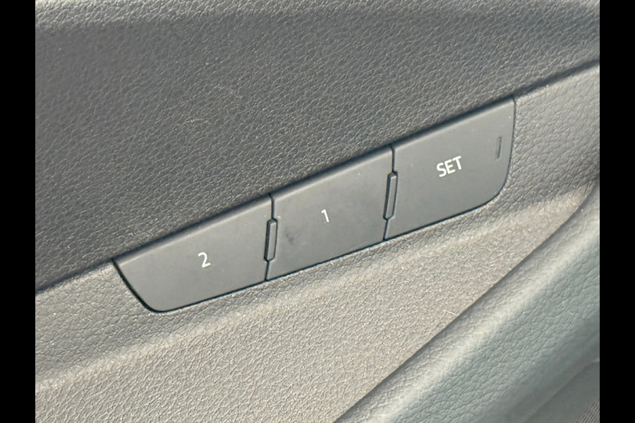 Audi e-tron Sportback 55 QUATTRO S Line 95 kWh Pano|Sportstoelen|Camera