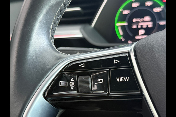 Audi e-tron Sportback 55 QUATTRO S Line 95 kWh Pano|Sportstoelen|Camera
