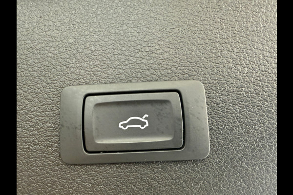 Audi e-tron Sportback 55 QUATTRO S Line 95 kWh Pano|Sportstoelen|Camera