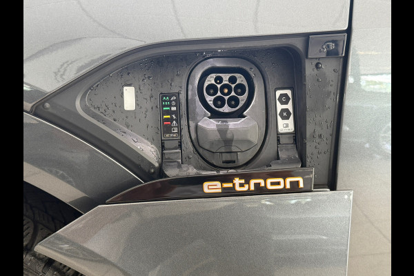 Audi e-tron Sportback 55 QUATTRO S Line 95 kWh Pano|Sportstoelen|Camera