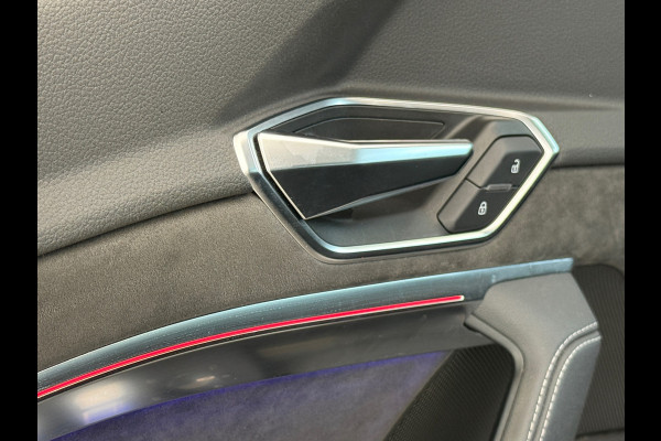 Audi e-tron Sportback 55 QUATTRO S Line 95 kWh Pano|Sportstoelen|Camera