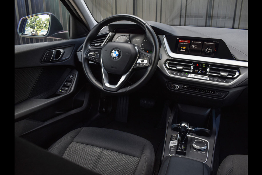 BMW 1-serie 118i HIGH EXECUTIVE EDITION | M-SPORT WHEELS | DAB+ | AUTOMAAT | PDC | LED |