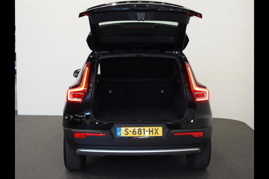 Volvo XC40 1.5 T3 163pk Momentum | Navigatie | Climate Control | Stoelverwarming | Dab | digitale Cockpit
