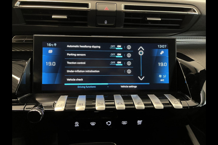 Peugeot 508 SW 1.2 PureTech Allure Pack Business Navigatie Apple Carplay/Android Auto Camera Parkeersensoren Adaptive Cruise Control Virtual Cockpit Full Led koplampen Lichtmetalen velgen Getinte ramen Climate Control Peugeot 508 SW 1.2 PureTech Allure Pack Business Navigatie Apple Carplay/Android Auto Camera Parkeersensoren Adaptive Cruise Control Virtual Cockpit Full Led koplampen Lichtmetalen velgen Getinte ramen Climate Control