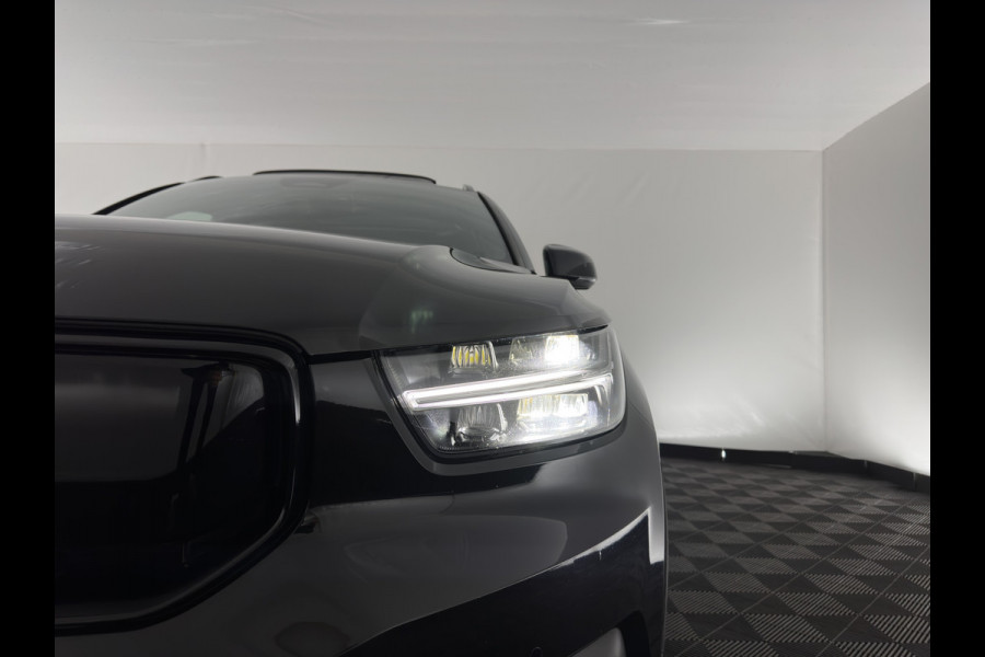 Volvo XC40 Recharge P8 AWD R-Design [ 3-Fase ] { SOH-89%} (INCL-BTW) *PANO | LEATHER-ALCANTARA | DIGI-COCKPIT | FULL-LED | PREMIUM-AUDIO | CARPLAY | KEYLESS | NAVI-FULLMAP | ECC | PDC | HEATED-SPORTSEATS | BLIS | PRIVACY-GLASS | 19''ALU*