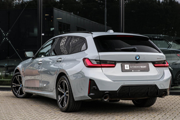BMW 3 Serie Touring 320e - M-SPORT - PANO - CAMERA - BROOKLYN GREY